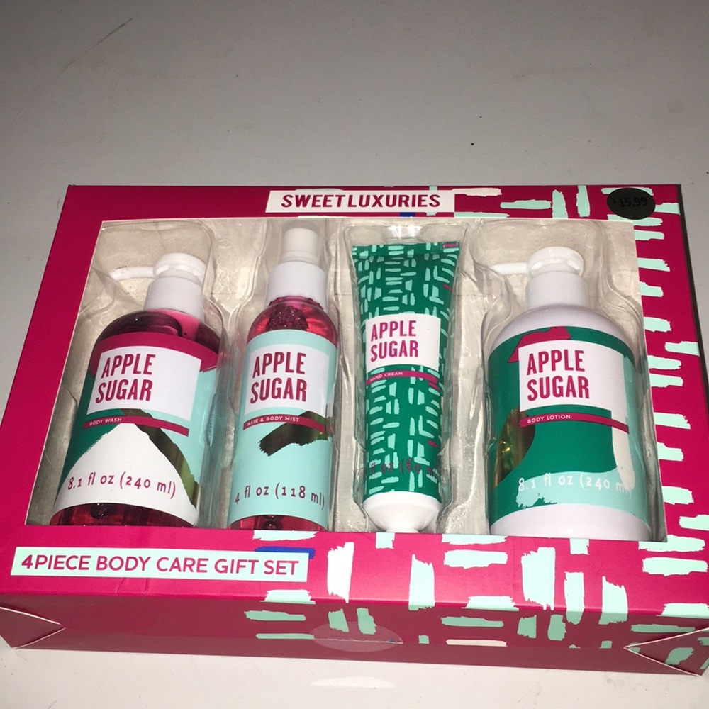 4 Pc BODY CARE GIFT SET